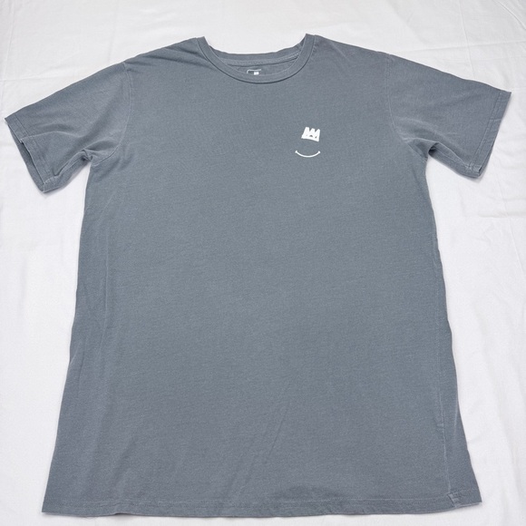 Black men smile Other - Black Men Smile Gray Short Sleeve Tee